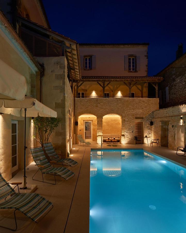 Hotel Le Chevalier Bleu Monpazier Exterior photo